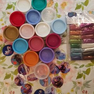Disney's Frozen II Deluxe glitter Slime Set from Cra-Z-art Cra-Z-Slimmy